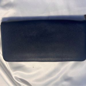 Navy Wallet- Zipper Enclosure